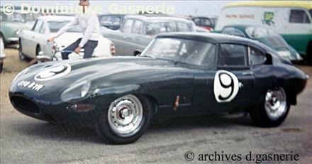 9 - Jaguar E-type #850 009 - P. J. Sargent