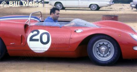 20 - Ferrari 365 P2 #0838 - North American Racing Team