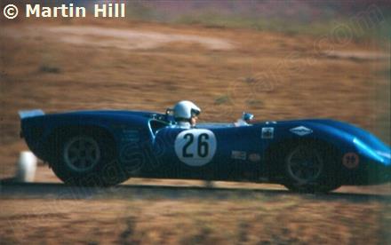 26 - Lola T70 Mk.2 Chevrolet #SL71/18 - Raceway Engineering