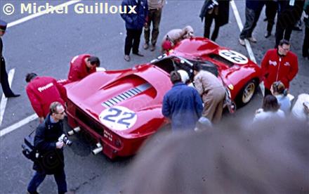 22 - Ferrari 330 P3/4 Spyder #0846 - SpA Ferrari SEFAC