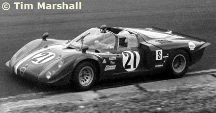 21 - Alfa Romeo T33/2 - Racing Team V.D.S.