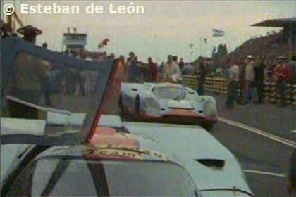 30 - Porsche 917 K #029=>014 - J. W. Automotive