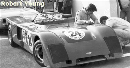 24 - Chevron B19 Ford