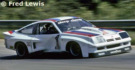 1 - Chevrolet Monza #DeKon 1003 (DeKon)