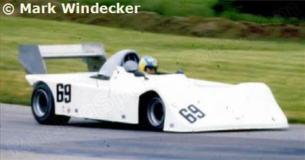 69 - Chevron B27 Hart - Roos Racing School