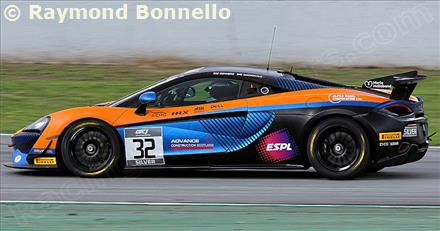 32 - McLaren 570S GT4 - United Autosports